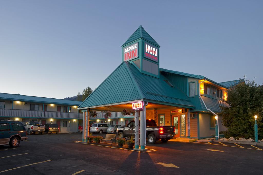 Alpine Inn Valemount Eksteriør billede