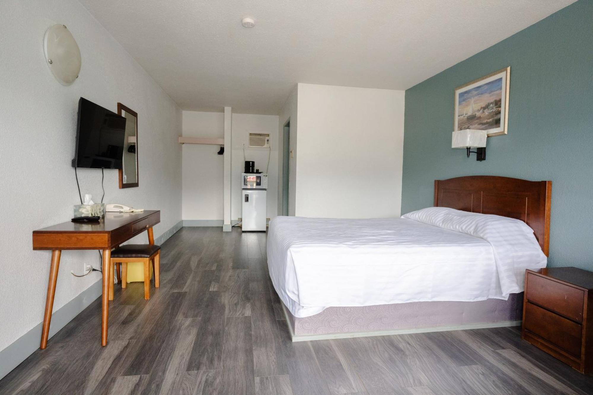 Alpine Inn Valemount Eksteriør billede